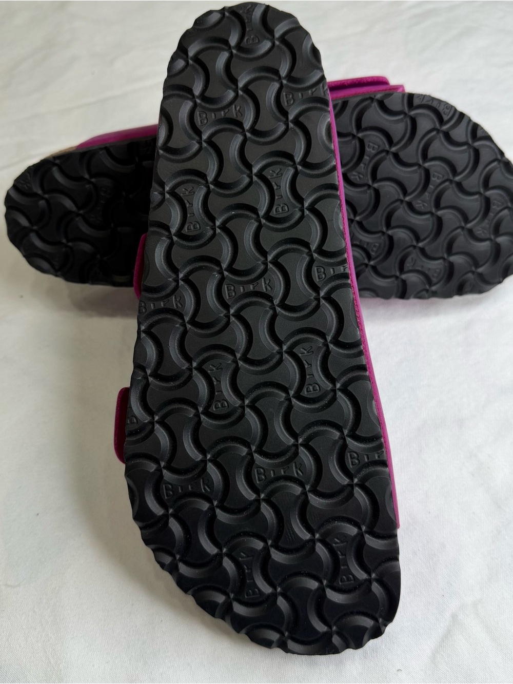 Birkenstock Arizona Two-Strap Sandal in Fuchsia, women’s, size 39. Leather NEW. - Picture 3 of 3